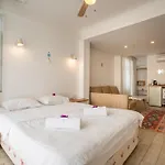 Hideaway Hotel
