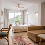 Hotel Hideaway