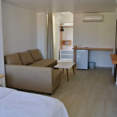 Hideaway Hotel