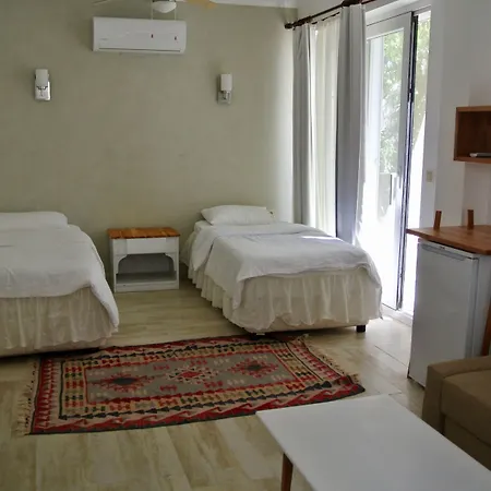 하이드어웨이 호텔