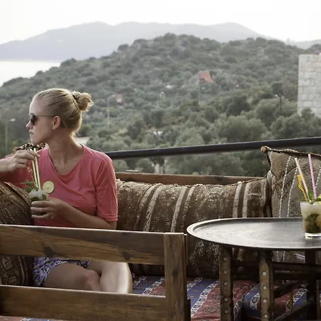 하이드어웨이 3* 카스