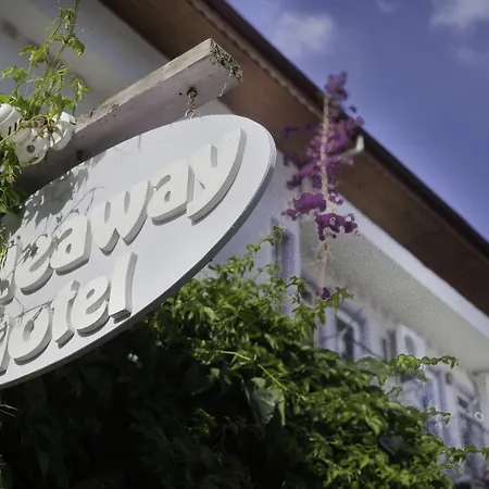 Hideaway Отель Каш