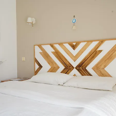 Hideaway Hotel