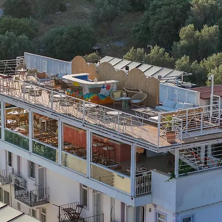 하이드어웨이 3*