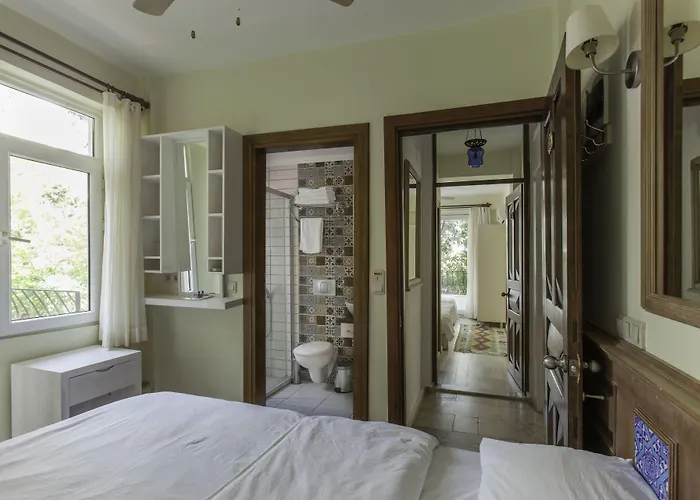 Hotel Hideaway 3*
