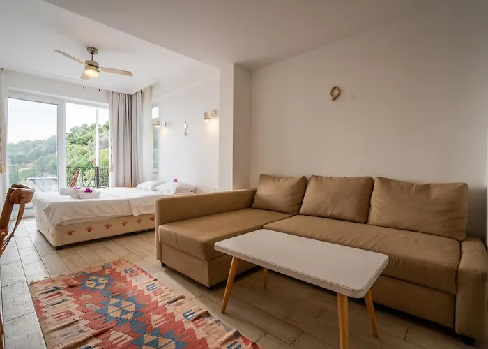 Hideaway 3*