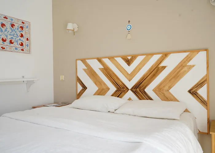 Hideaway Hotel