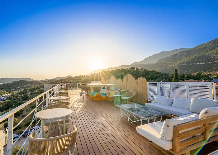 Hideaway Hotel