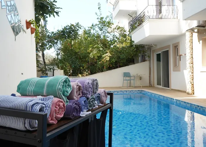 Hotel Hideaway 3*