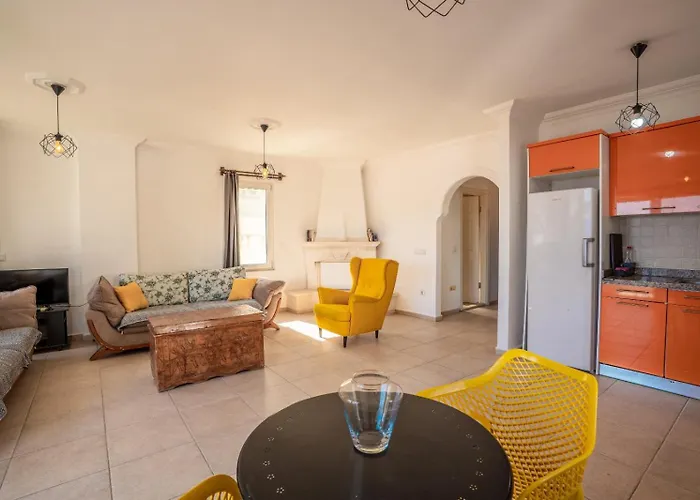 Hideaway Hotel 3*