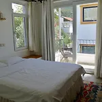 Hideaway Hotell 3*